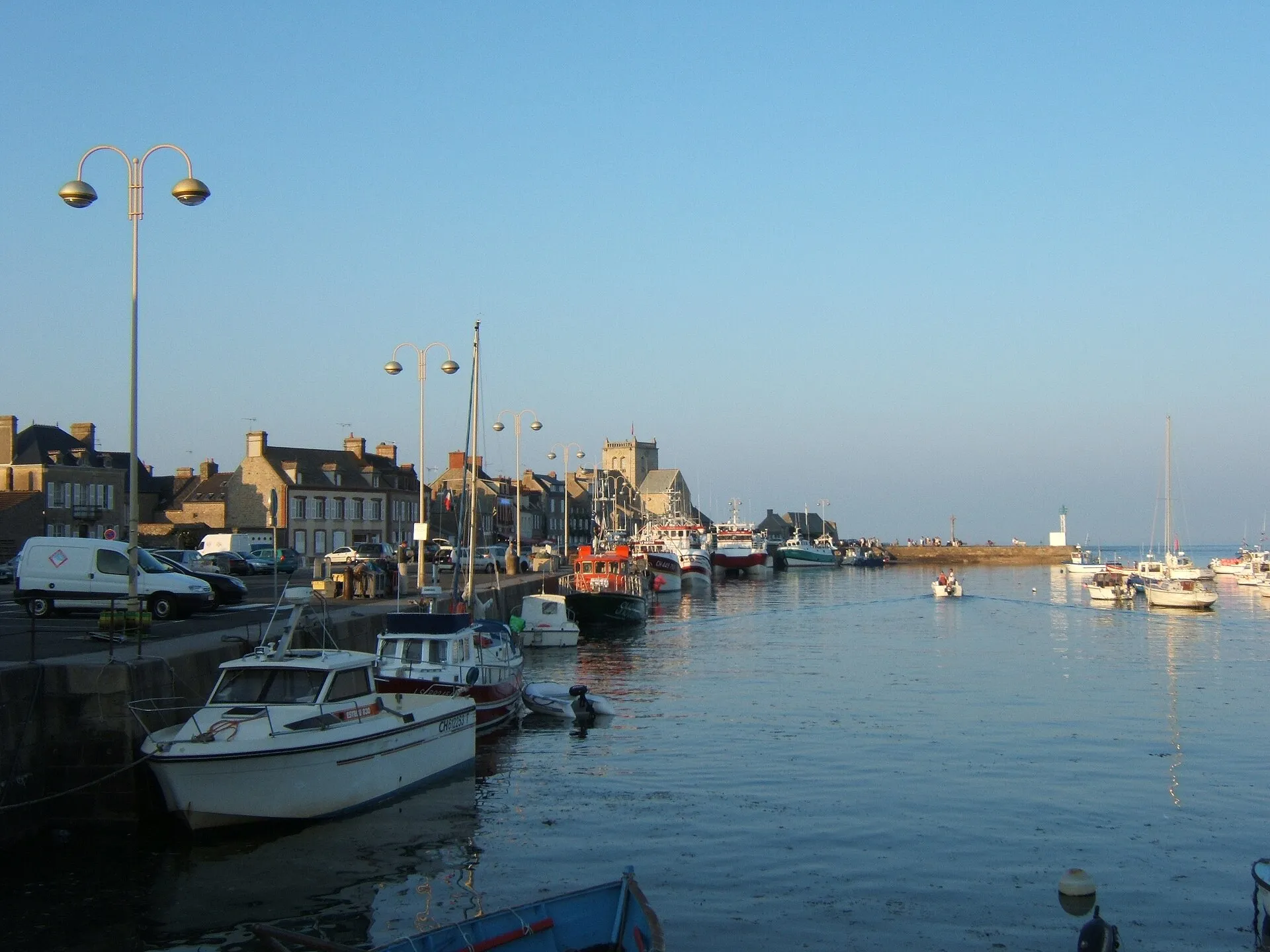 Le port de Barfleur, au cœur de l'histoire de la blonde de Barfleur
